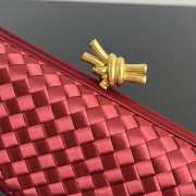 Uubags Bottega Veneta red intrecciato woven satin knot clutch bag with gold buckle 25x10x5cm - 6
