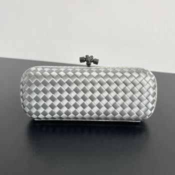 Uubags Bottega Veneta silver intrecciato woven satin knot clutch bag 25x10x5cm