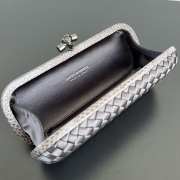 Uubags Bottega Veneta purple intrecciato woven satin knot clutch bag 01 25x10x5cm - 5