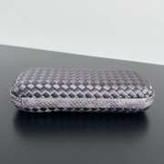 Uubags Bottega Veneta purple intrecciato woven satin knot clutch bag 01 25x10x5cm - 4