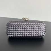 Uubags Bottega Veneta purple intrecciato woven satin knot clutch bag 02 25x10x5cm - 1