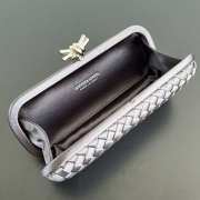 Uubags Bottega Veneta purple intrecciato woven satin knot clutch bag 02 25x10x5cm - 4
