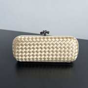 Uubags Bottega Veneta beige intrecciato woven satin knot clutch bag 01 25x10x5cm - 1