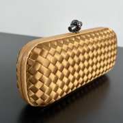 Uubags Bottega Veneta yellow intrecciato woven satin knot clutch bag 25x10x5cm - 5