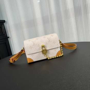Uubags Louis Vuitton M14686 Steamer Wearable Wallet In Off-White 18x11x6.5cm