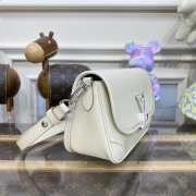 Uubags Louis Vuitton Buci Bag Epi Cowhide With Grain In Quartz White 24.5x15.5x9cm - 5