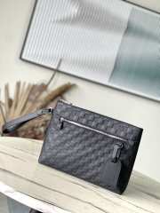 Uubags Louis Vuitton N40504 Takeoff Bag Damier Infini Patterned Cowhide 30x22x5cm - 1