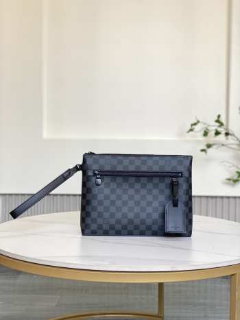 Uubags Louis Vuitton Takeoff Pouch – Damier Graphite Canvas 30x22x5cm