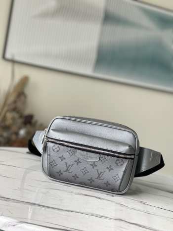 Uubags Louis Vuitton M30245 Outdoor Bumbag Taigarama Eclipse 21x17x5cm