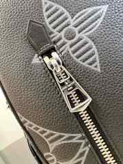 Uubags Louis Vuitton M57288 Armand Backpack Monogram Taurillon Shadow 31x42x15cm - 6