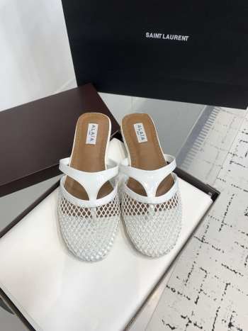 Uubags Alaïa Infradito Flat Mules In Fishnet And Leather White
