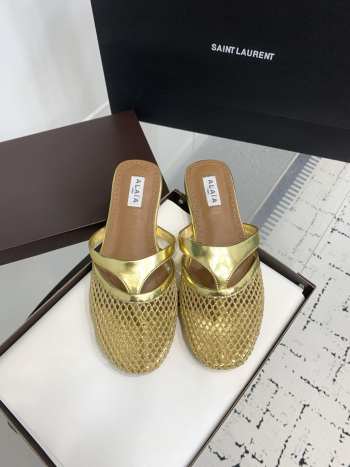 Uubags Alaïa Infradito Flat Mules In Fishnet And Leather Gold
