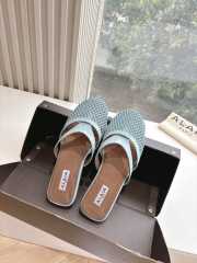 Uubags Alaïa Infradito Flat Mules In Fishnet And Leather Light Blue - 3