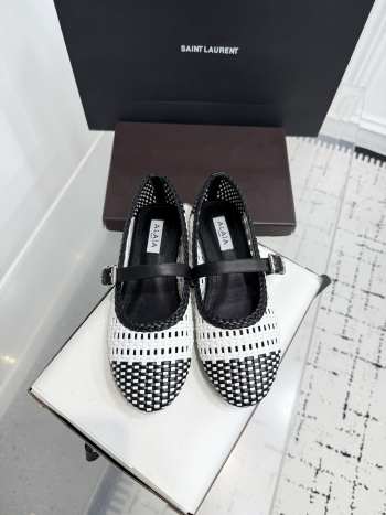 Uubags Alaïa Woven Leather Mary Jane Flats In White/ Black