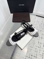 Uubags Alaïa Woven Leather Mary Jane Flats In White/ Black - 3