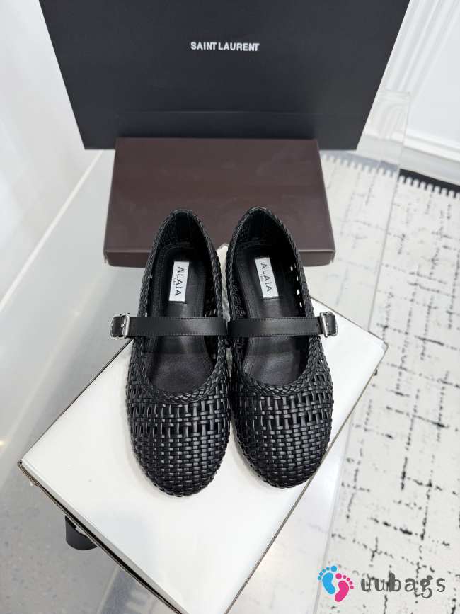 Uubags Alaïa Woven Leather Mary Jane Flats In Black - 1