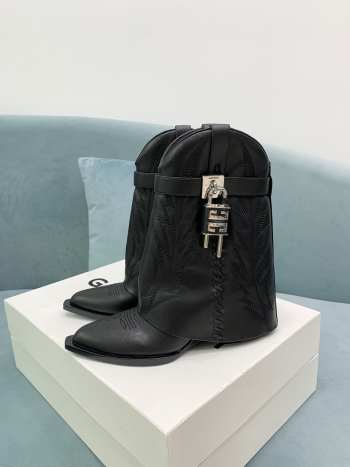 Uubags Givenchy Black Leather Cowboy Ankle Boots with 4G Padlock 6cm