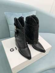 Uubags Givenchy Black Embossed Leather Cowboy Ankle Boots with 4G Padlock 6cm - 6