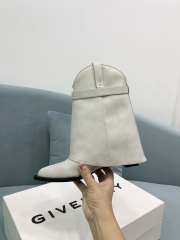 Uubags Givenchy White Suede Cowboy Ankle Boots with 4G Padlock 6cm - 2