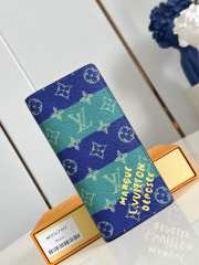 Uubags Louis Vuitton M26539 Brazza Wallet in Monogram Canvas with Graffiti Print Blue Stripes 19x10x2cm - 1