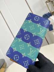 Uubags Louis Vuitton M26539 Brazza Wallet in Monogram Canvas with Graffiti Print Blue Stripes 19x10x2cm - 4