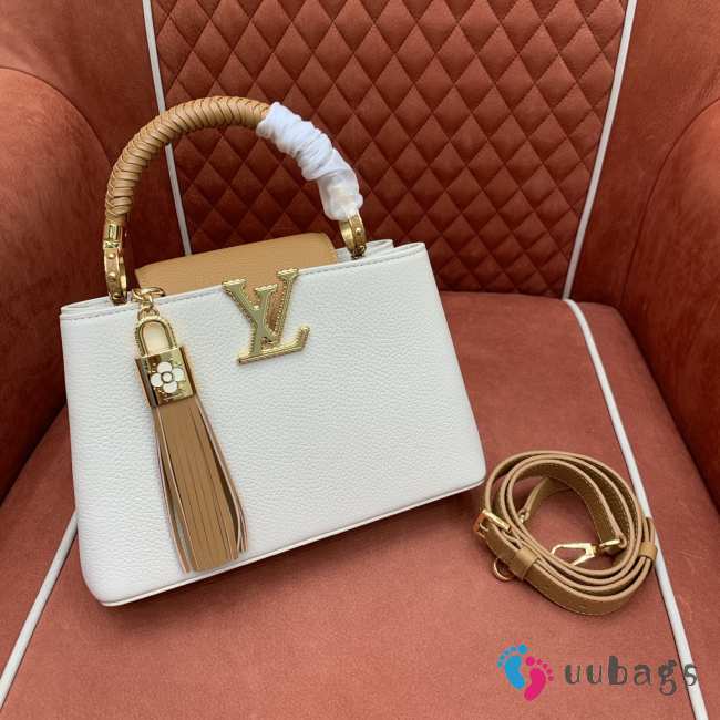 Uubags Louis Vuitton M25466 Capucines BB Bag In Cream/Arizona Beige 27x17.3x9cm - 1