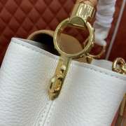 Uubags Louis Vuitton M25466 Capucines BB Bag In Cream/Arizona Beige 27x17.3x9cm - 3