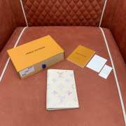 Uubags Louis Vuitton M25917 Passport Cover In Dream Beige 10x14x2.5cm - 2