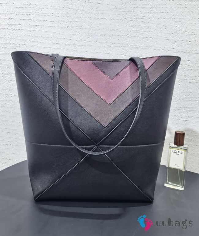 Uubags Loewe x Albers Puzzlefold Medium Tote in Napa Calfskin In Black/Burgundy 31.5x25.5x14.5cm - 1