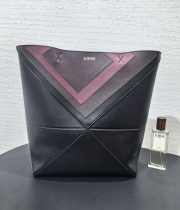 Uubags Loewe x Albers Puzzlefold Medium Tote in Napa Calfskin In Black/Burgundy 31.5x25.5x14.5cm - 3
