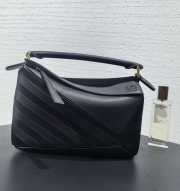 Uubags Loewe Small Puzzle Bag in Black Classic Calfskin and Suede 24x16.5x10.5cm - 6