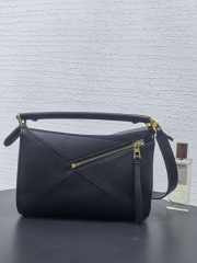 Uubags Loewe Small Puzzle Bag in Black Classic Calfskin and Suede 24x16.5x10.5cm - 2