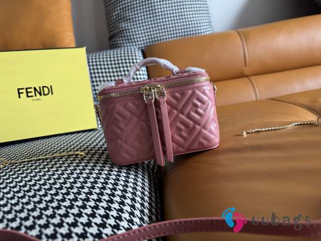 Uubags Fendi Vanity Pink nappa leather mini bag with FF motif in pink 16x8x11cm - 1