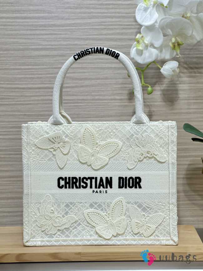 Uubags Christian Dior Medium Book Tote Bag in Embroidered Butterfly Lace In Off-White 26.5x21x14cm - 1