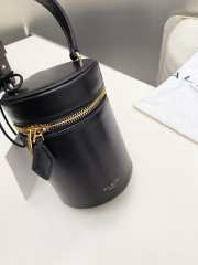 Uubags Alaia Cube mini leather vanity bag 15x10.5x10.5cm - 3