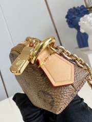 Uubags Louis Vuitton M25694 Cosmetic Lipstick Pouch Monogram Canvas material 11x6x3.3cm - 5