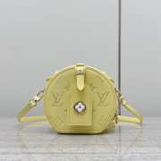 Uubags Louis Vuitton M11294 Mini Chapeau Box Bag In Banana Yellow 13x12x6.5cm - 1