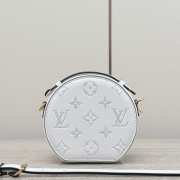 Uubags Louis Vuitton M11294 Mini Chapeau Box Bag In White 13x12x6.5cm - 4