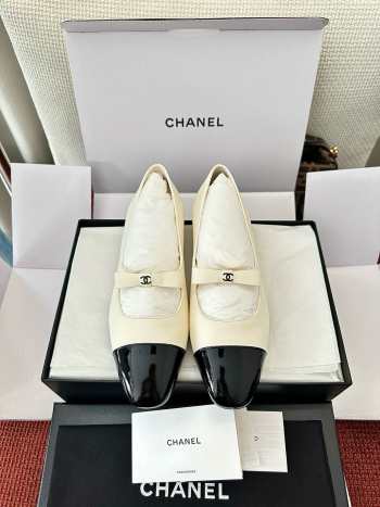 Uubags Chanel classic two-tone black/ white ballerina flats 