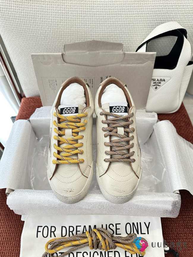 Uubags Golden Goose True-Star Leather Low-Top Trainers in Natural - 1