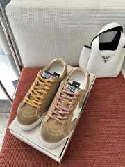 Uubags Golden Goose True-Star Suede Low-Top Trainers in Brown - 4
