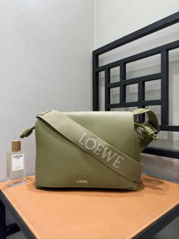 Uubags Loewe Flamenco satchel in suede calfskin green 34x12x24cm