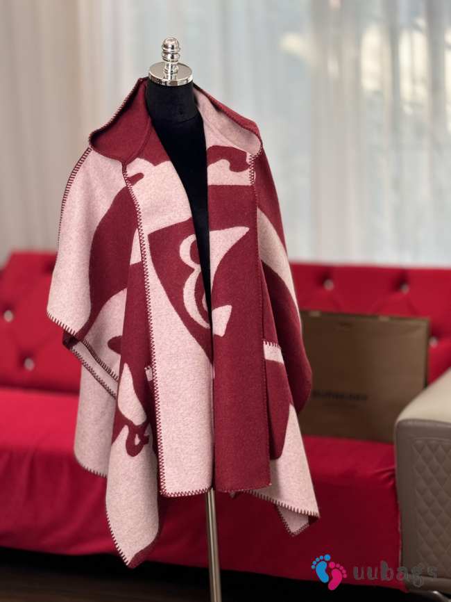 Uubags Burberry Logo Jacquard Wool Cashmere Cape In Red - 1