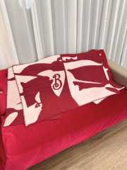 Uubags Burberry Logo Jacquard Wool Cashmere Cape In Red - 6