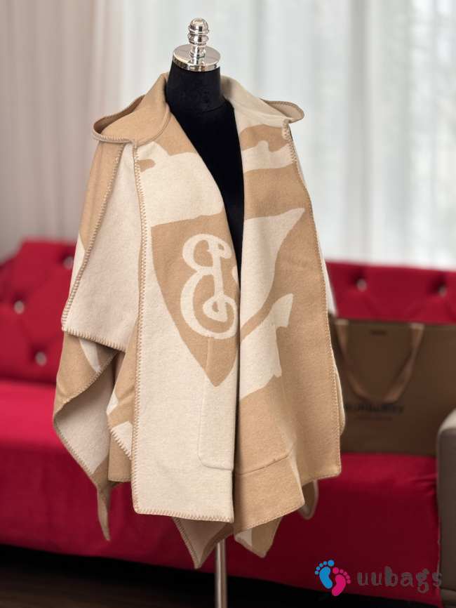 Uubags Burberry Logo Jacquard Wool Cashmere Cape In Beige - 1