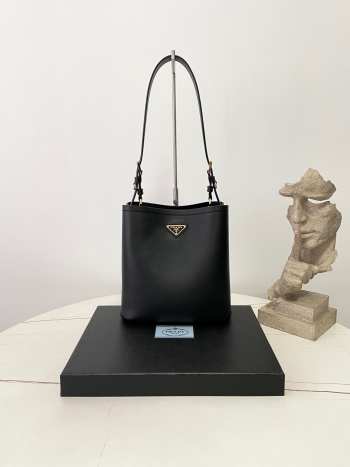 Uubags Prada Panier Saffiano Leather Bag 21.5x22.5x13cm