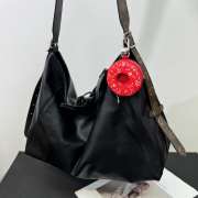 Uubags Louis Vuitton M02549 Donut Bag Hanging Accessories In Red - 4