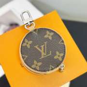 Uubags Louis Vuitton M02549 Donut Bag Hanging Accessories In Green - 4