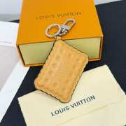 Uubags Louis Vuitton M02547 Biscuit Keychains and Bag Accessories In Beige - 5
