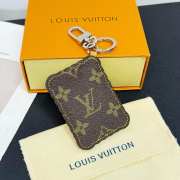 Uubags Louis Vuitton M02547 Biscuit Keychains and Bag Accessories In Beige - 2